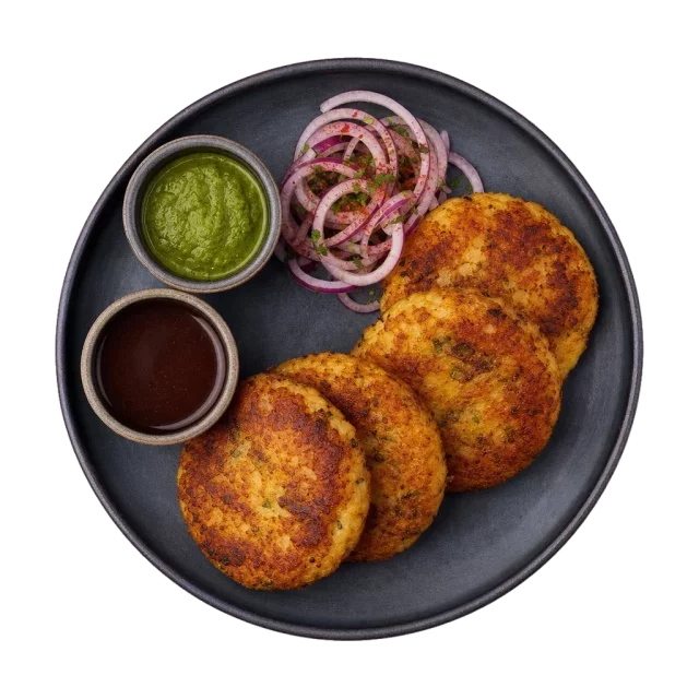 Aloo tikki, plated