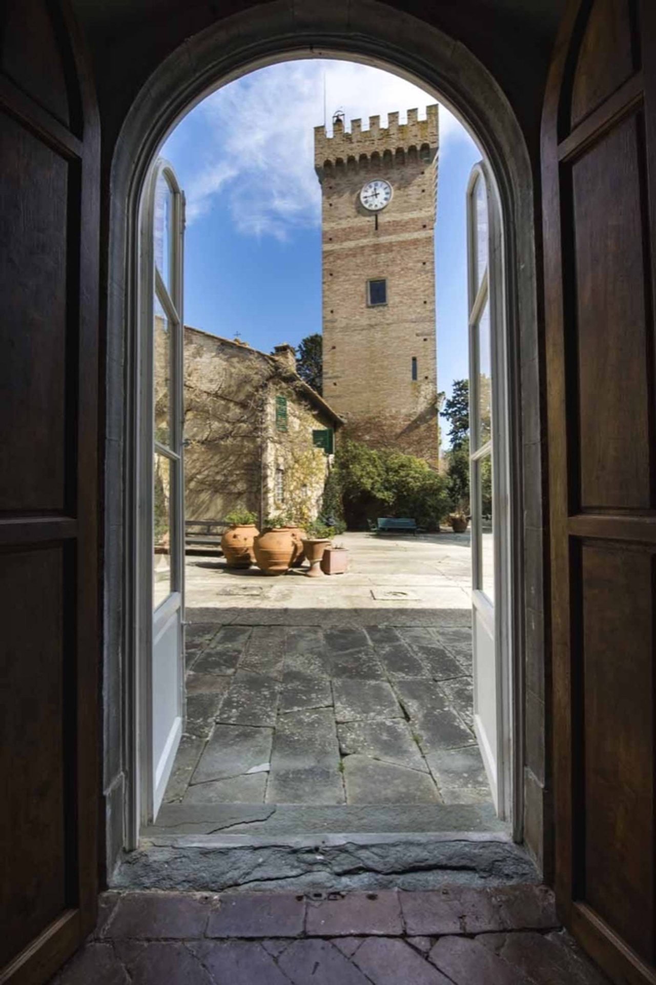 Historical visit of Sonnino Castle at Castello Sonnino