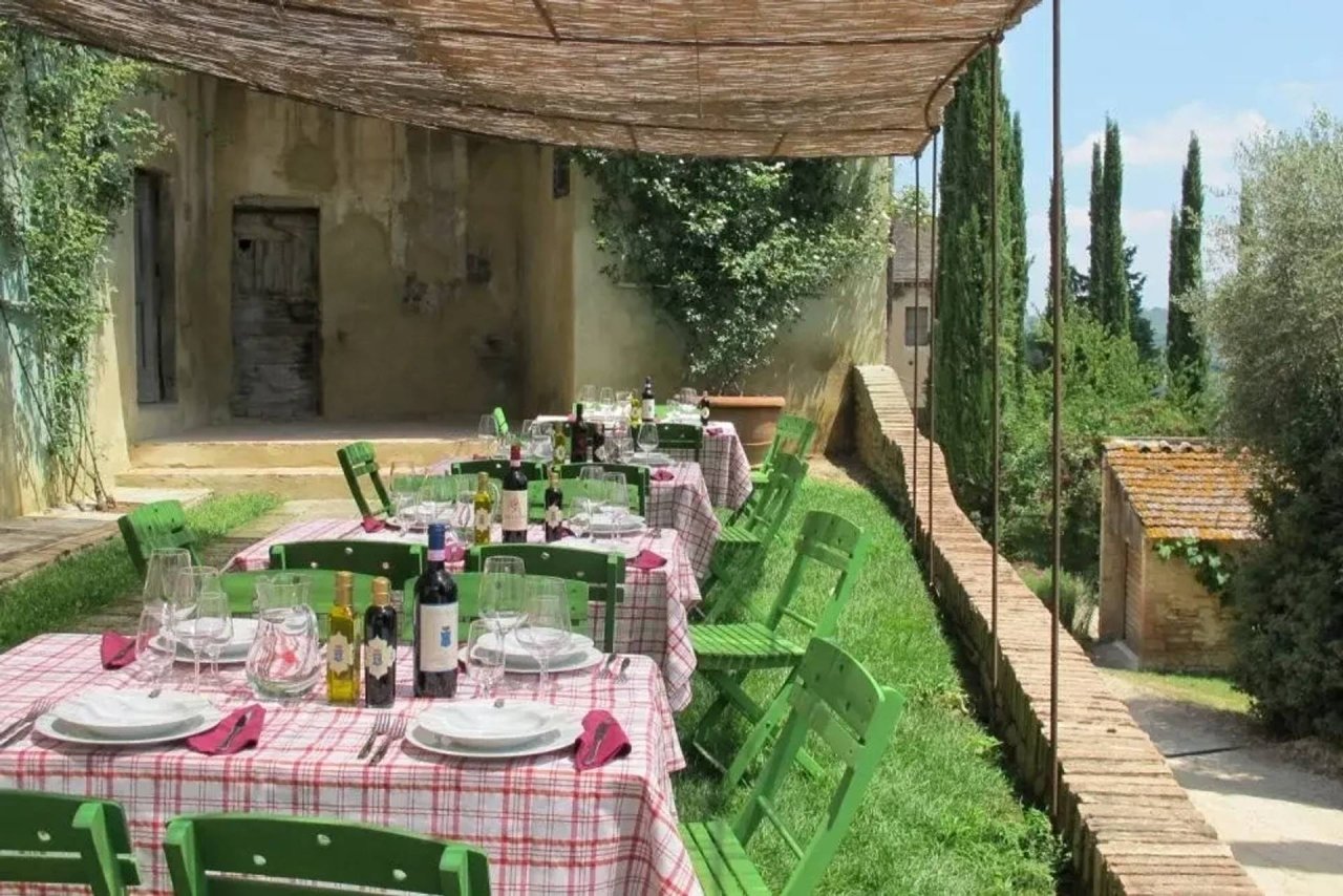Gourmet wine tasting with tour at Castello Sonnino