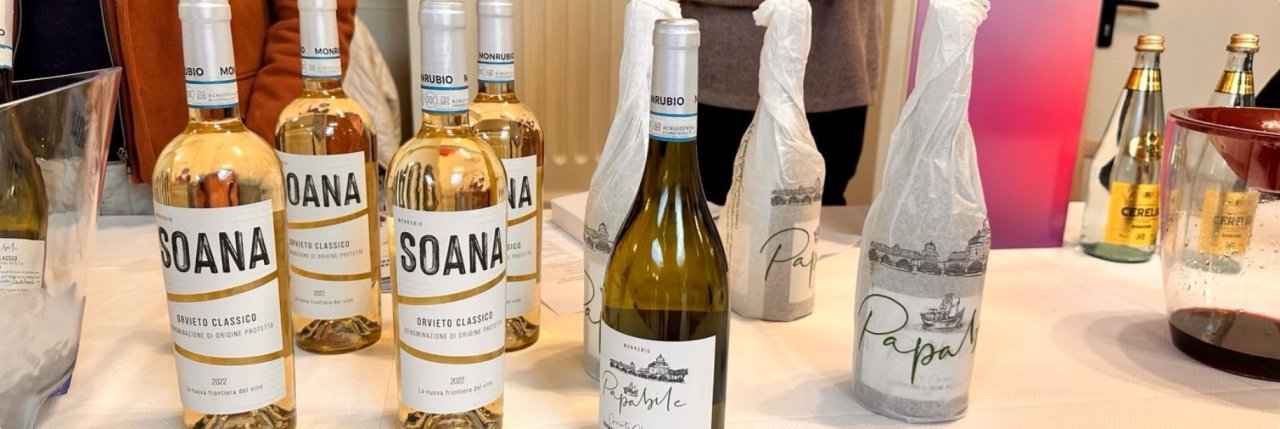 Bottles of Monrubio Soana and Papabile on a tasting table