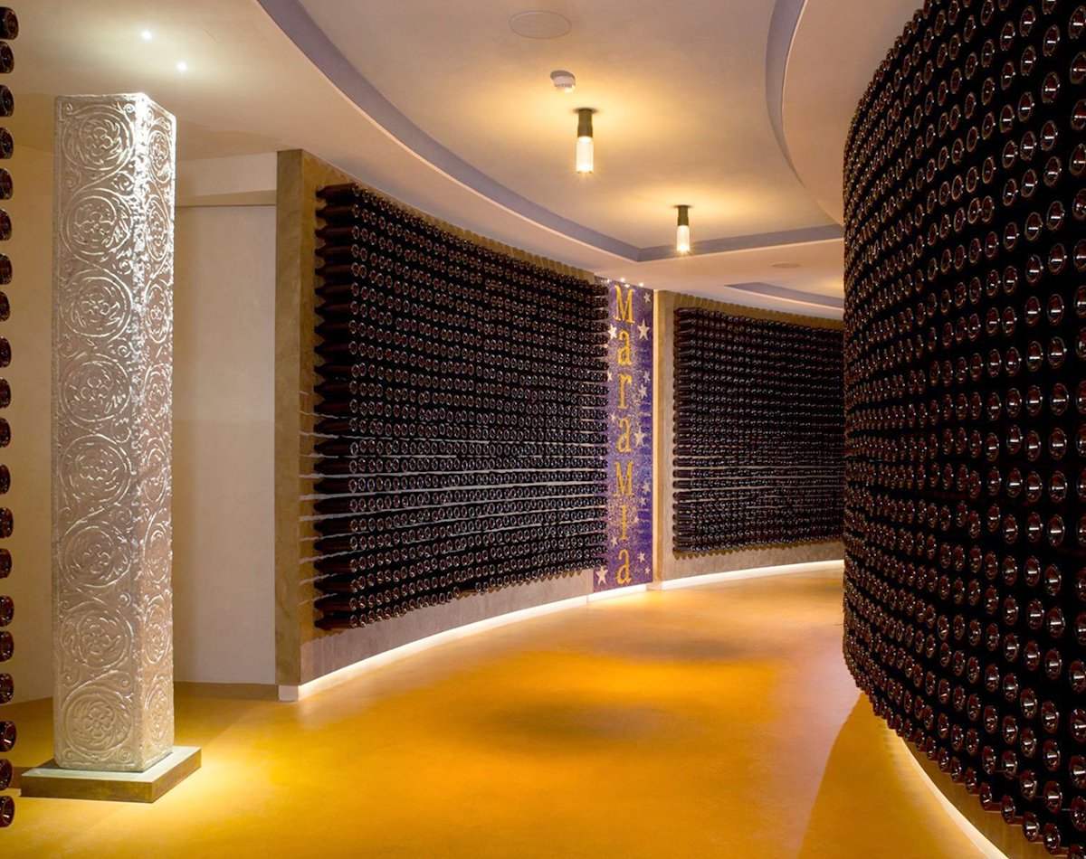 Degustando: cellar tour and Sangiovese tasting at Tenuta Mara