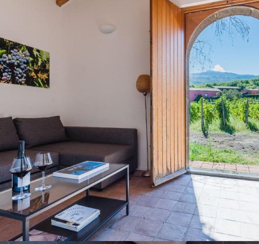 Stay in the old farmhouses at Terrazze dell&rsquo;Etna