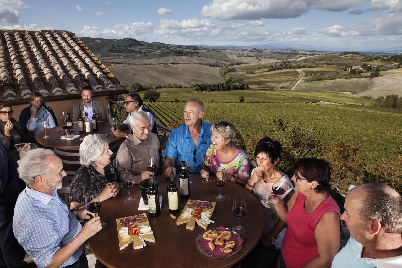 Four wines with local cheese and cured meats at Azienda Agricola Canneto