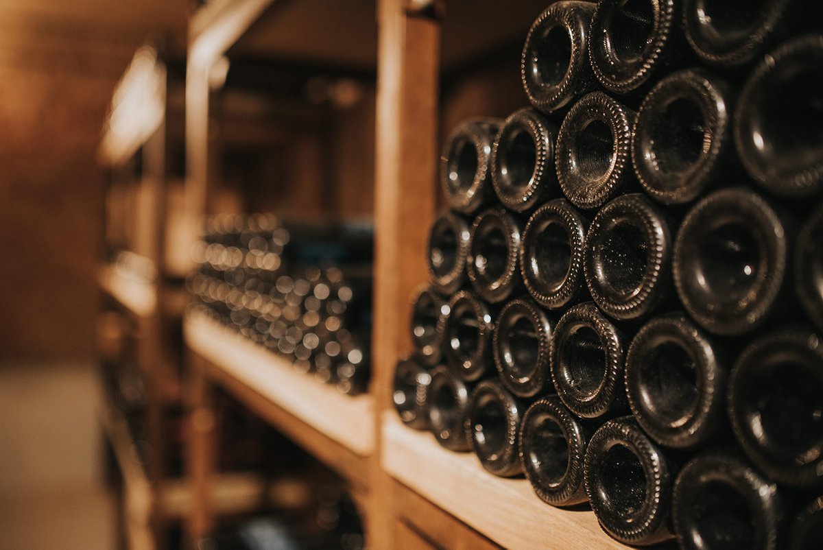 Vintage vertical tasting at Caccia al Piano 1868